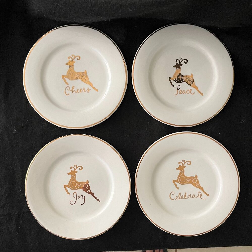 🎄Christmas In July🎄4 -Christmas Reindeer Bone White w/Gold Design Dessert Plates